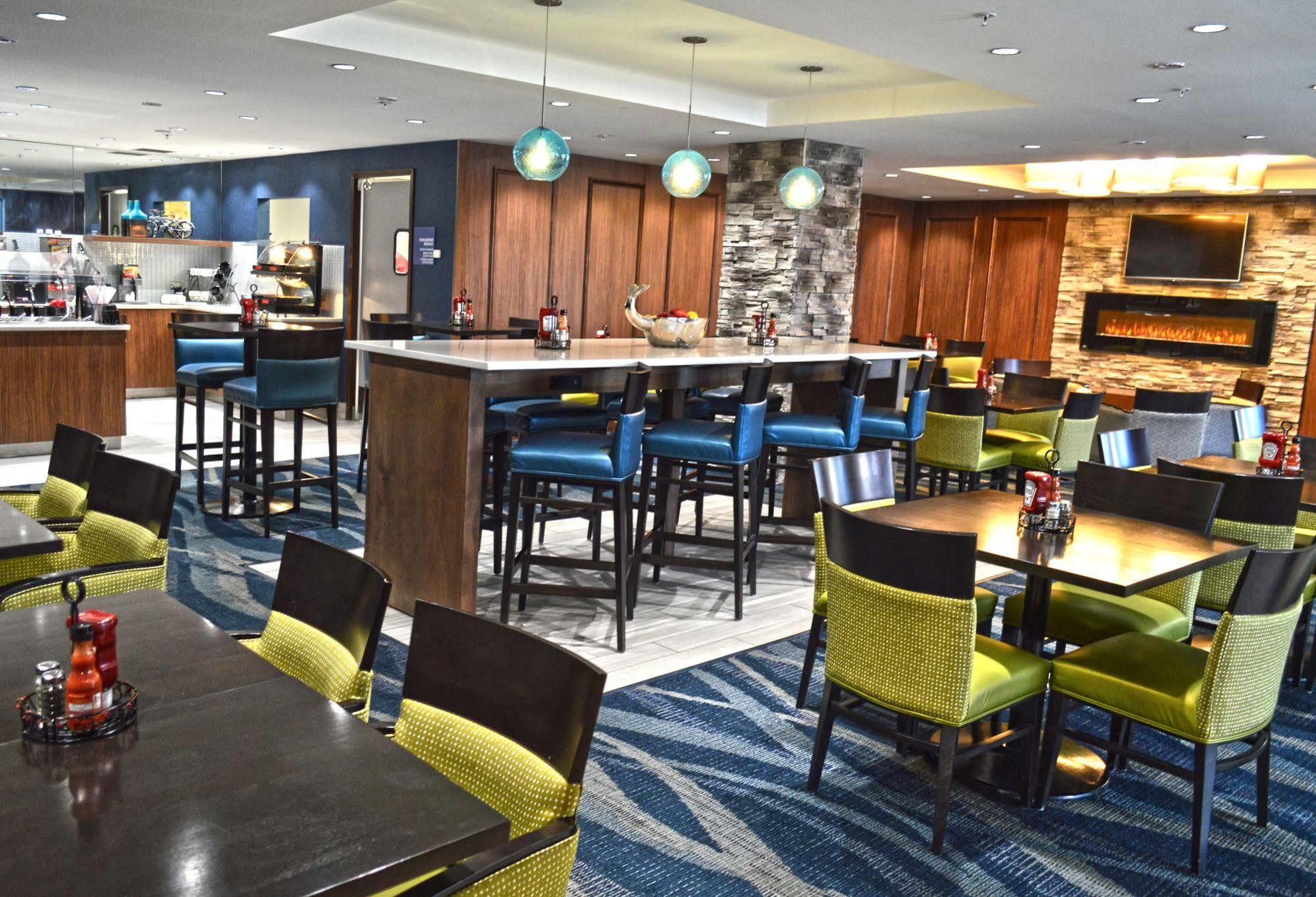 Holiday Inn & Suites Syracuse Airport - Liverpool, An Ihg Hotel Exteriér fotografie